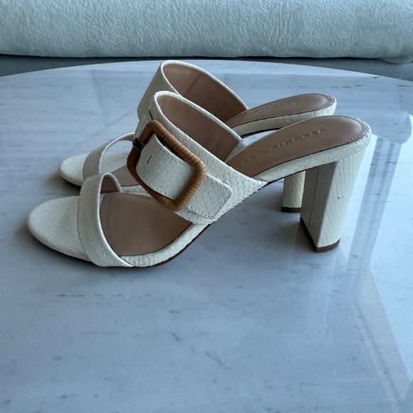 Veronica Beard Sandals - Picture 4 of 7